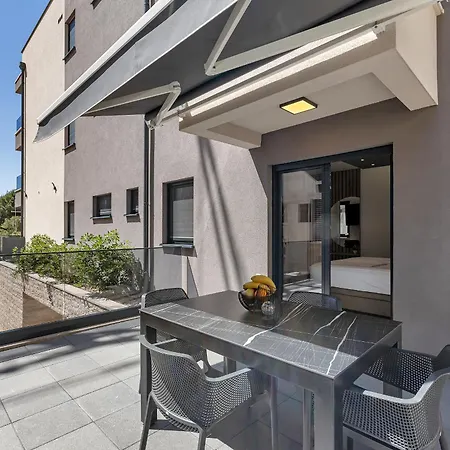 Luxury Nikolina With Garage Apartamento Tučepi