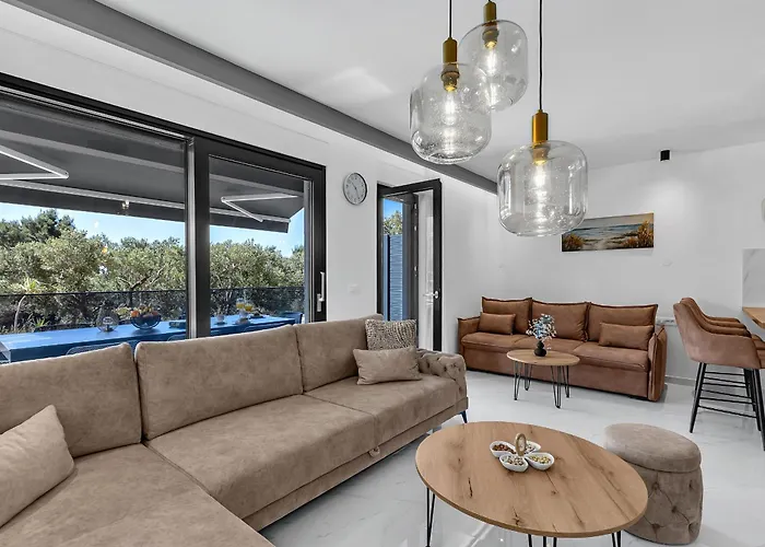 Luxury Nikolina With Garage * Tučepi