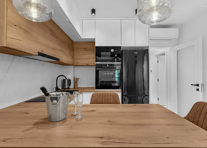 Luxury Nikolina With Garage Tučepi