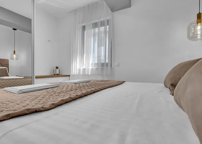 Luxury Nikolina With Garage Apartamento