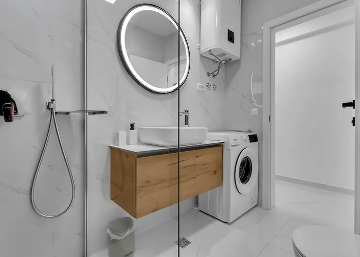 Luxury Nikolina With Garage Apartamento *