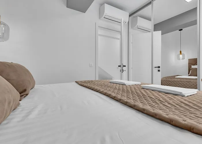 Luxury Nikolina With Garage