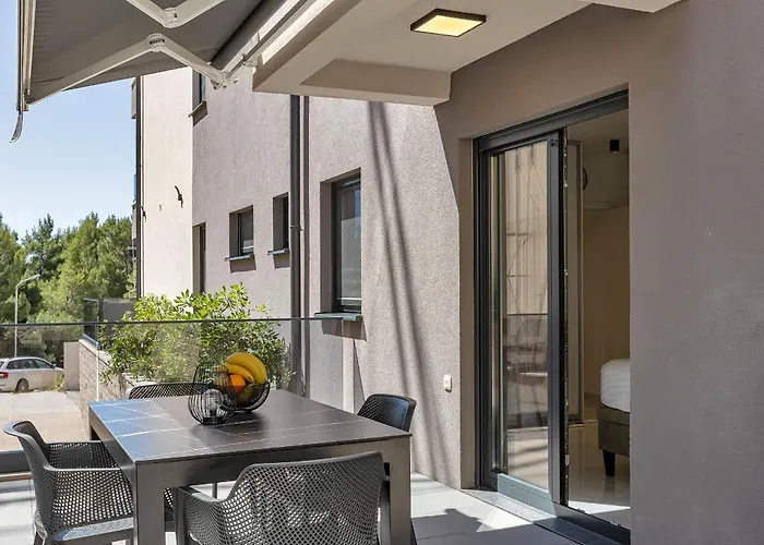 Apartamento Luxury Nikolina With Garage Tučepi